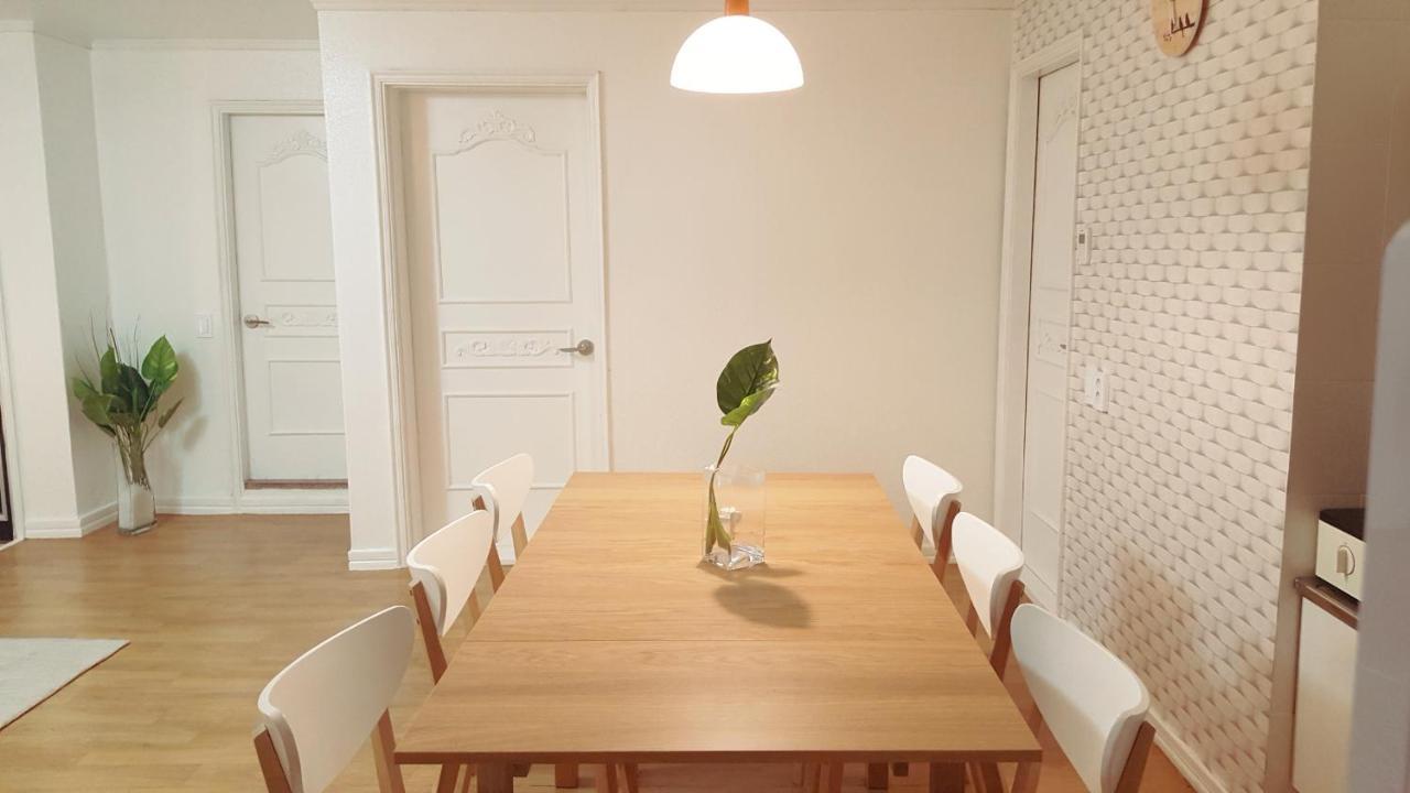 Hongdae Zoe Three Room House Seoel Buitenkant foto