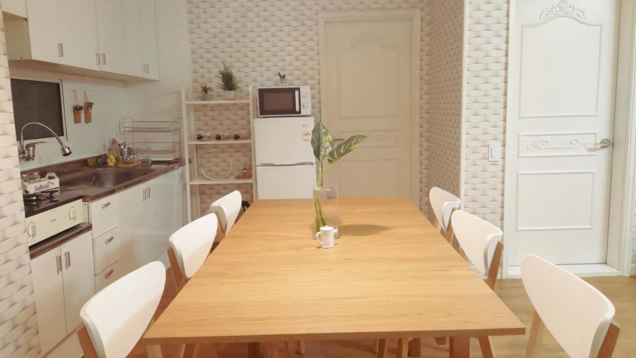 Hongdae Zoe Three Room House Seoel Buitenkant foto
